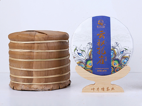 普洱生茶357g云秘孔雀 普洱生茶357g云秘孔雀